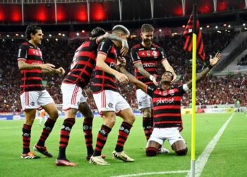 Fla é campeão invicto com apenas um gol sofrido. Bruno Henrique faz gol da vitória