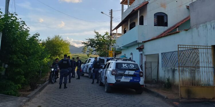 Cinco presos em Mantenópolis durante operação envolvendo as Policias Civil e Militar
