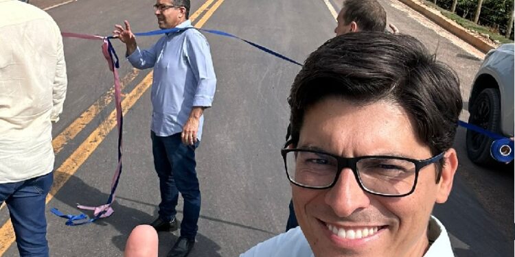 Casagrande entrega rodovia que liga Vila Valério a Linhares, investimento de R$ 70 milhões