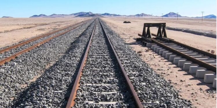 China, de olho em novas ferrovias, investe na Argélia para garantir minério de ferro