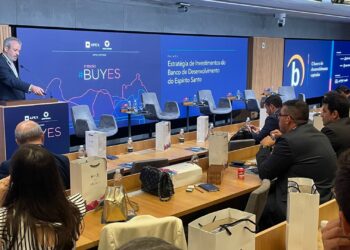 Bandes “vende” o ES para investidores em evento de São Paulo
