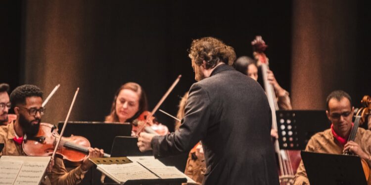 Orquestra Ouro Preto e Gonzagão no aniversário de parque botânico de Aimorés