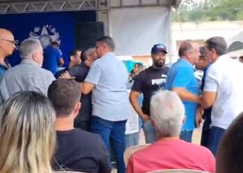 “Faria tudo de novo”, diz prefeito após briga com deputado. Veja vídeo que deu origem  a confusão