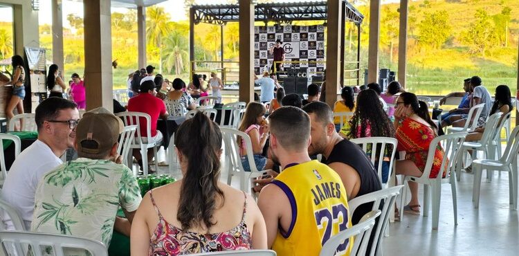 Música ao vivo e muita descontração marcaram a Festa do Trabalhador no Clube Rei Pelé, em Barra de São Francisco