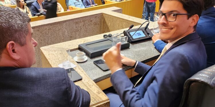 Mazinho reúne aliados do governador para discutir rumos em Vitória