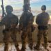 Veja as imagens de criminosos ostentando armas que levaram forças  de segurança a operação nesta manhã