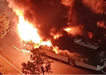 RS: morte de homem pela Brigada Militar teria provocado reação e queima de ônibus