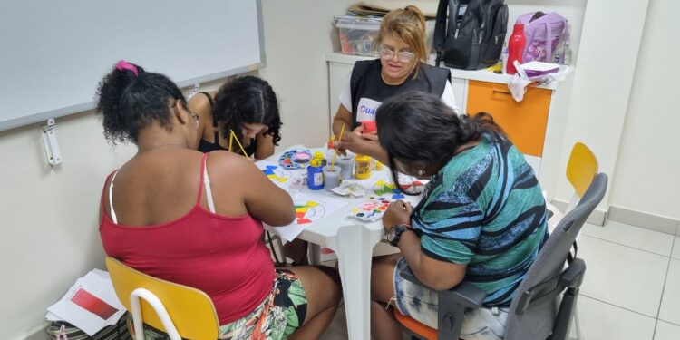 Mães com filhos especiais buscam qualificação para melhorar renda familiar