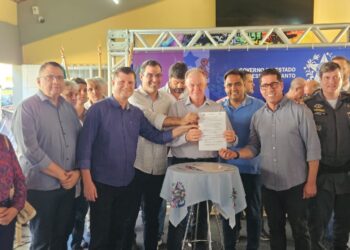 Governador garante que não vai faltar dinheiro para reconstruir Mimoso do Sul, arrasada pelas enchentes