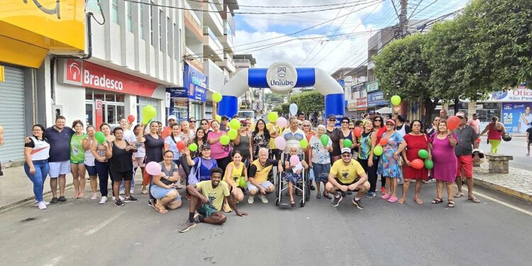 Prefeitura de Barra de São Francisco promove Rua de Lazer com programação especial em Vila Itaperuna e Centro da cidade; veja as fotos