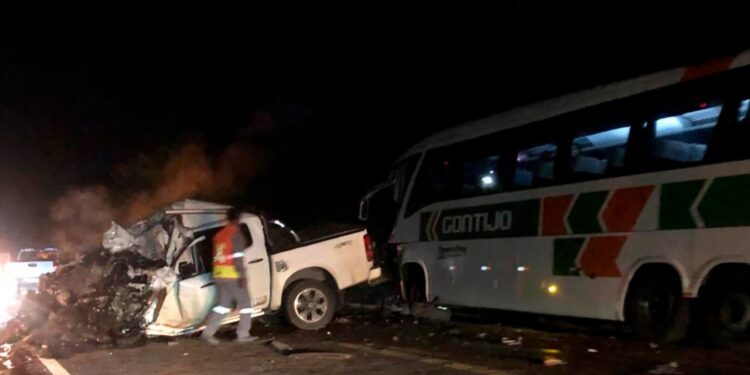 Dois mortos em violento acidente na BR 101, no Sul da Bahia