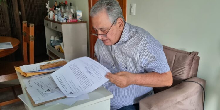 Prefeito Enivaldo dos Anjos assina ordens de serviços para obras de infraestrutura no interior de Barra de São Francisco