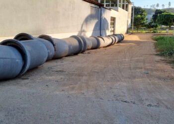 Prefeitura de Barra de São Francisco inicia obras de rede pluvial para pavimentação de ruas em Nova Barra