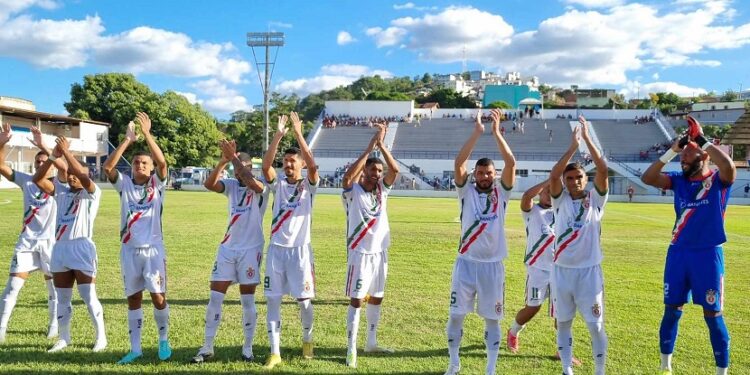 Real Noroeste recebe o Brasiliense em Barra de São Francisco para jogo da série D neste sábado (27) Real Noroeste recebe o Brasiliense em Barra de São Francisco para jogo da série D neste sábado (27)