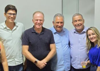 Enivaldo admite candidatura à  reeleição: “Vou conversar com Deus”