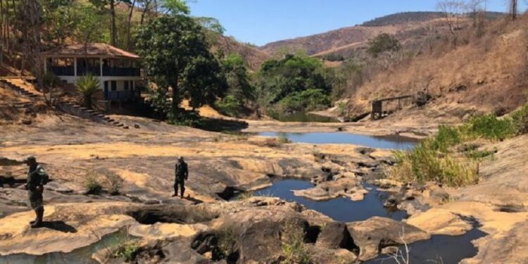 Seca: agência de águas acende alerta para baixo nivel de rios do ES