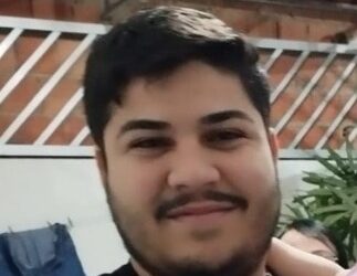 Jovem morre em grave acidente de moto no Centro de Mantena