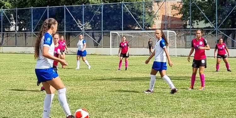 Equipe feminina e masculina de futebol de Barra de São Francisco vencem em estreia da Copa Sesport 2024; veja como foi Equipe feminina e masculina de futebol de Barra de São Francisco vencem em estreia da Copa Sesport 2024; veja como foi
