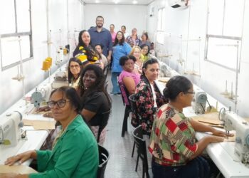 Em parceria com a Semdege, Senai traz unidade móvel com curso de costureiro(a) industrial para Barra de São Francisco
