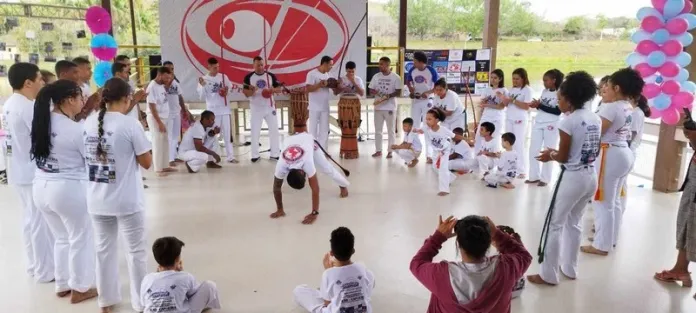 Festival de Capoeira reuniu atletas de várias cidades em Barra de São Francisco Festival de Capoeira reuniu atletas de várias cidades em Barra de São Francisco