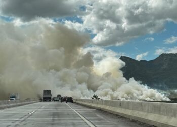 Contorno de Vitória: fumaça causa engavetamento e rodovia é  fechada