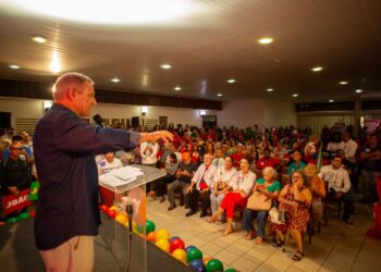 PT confirma João Coser para disputar a Prefeitura de Vitória