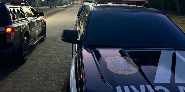 Polícia à caça dos executores de dois irmãos adolescentes em Linhares Polícia à caça dos executores de dois irmãos adolescentes em Linhares