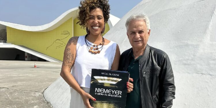 Escritor capixaba doa para Niteroi(RJ) projeto de R$ 5 milhões que ganhou de Niemeyer