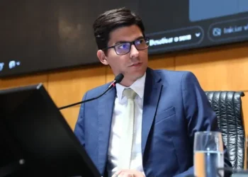 Fusão entre PSDB e Podemos avança e abre nova fase política no Espírito Santo