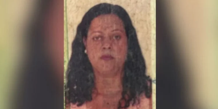 Costureira é morta a facadas na Serra; enteado é o principal suspeito