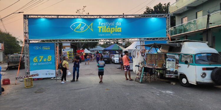 Fomos conferir o Festival da Tilápia, na Lagoa de Jacaraípe: que surpresa!