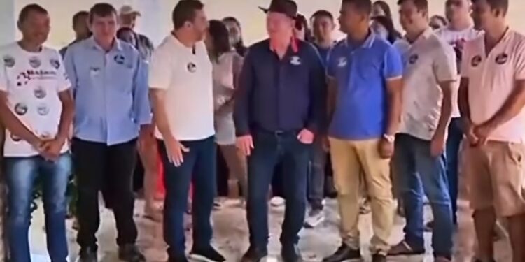 Crise no PSB do Noroeste: Enivaldo reclama de apoio de secretários estaduais a adversários Crise no PSB do Noroeste: Enivaldo reclama de apoio de secretários estaduais a adversários