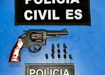 Polícia prende suspeito e apreende arma de fogo em São Mateus