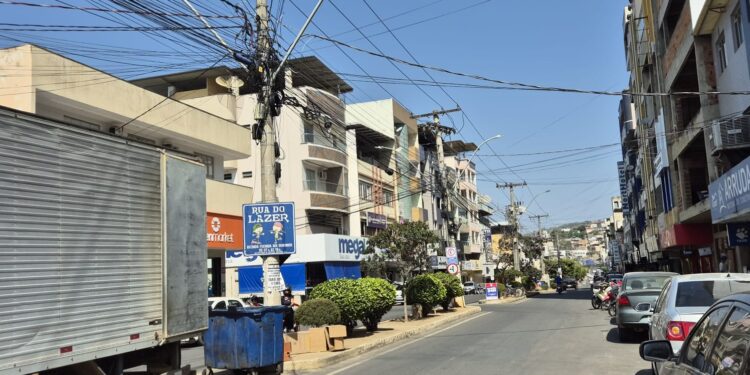 Setembro começa com forte onda de calor em Barra de São Francisco