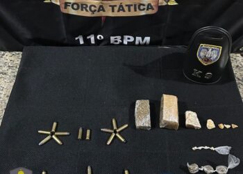 Polícia apreende drogas e munições em casa desabitada no bairro Colina, em Barra de São Francisco