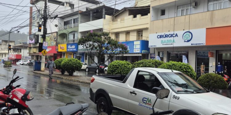 Semana começa com chuva em Barra de São Francisco e em outras cidades do ES