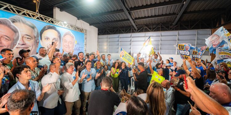 Motivado por pesquisa que aponta 2° turno, Luiz Paulo mobiliza militância em Vitória