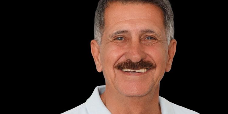 Ecoporanga: Zé Luiz lidera pesquisa com 36,6%; Elias Rufino e Ném Gari têm empate técnico em segundo