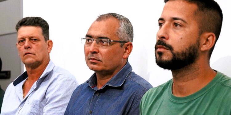 Marcos da Cozivip visita Câmara, prega união e inicia transição em São Mateus