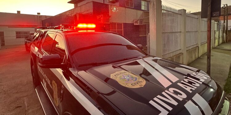 Advogada presa por tráfico apresenta atestado de gravidez falso e tem prisão preventiva decretada Advogada presa por tráfico apresenta atestado de gravidez falso e tem prisão preventiva decretada