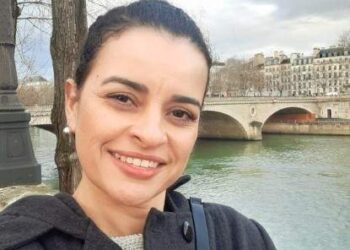 Ex-moradora de Nova Venécia é morta a facadas na frente dos filhos na França