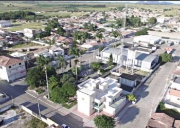 Prefeito suspende serviços e obras e joga culpa na Câmara