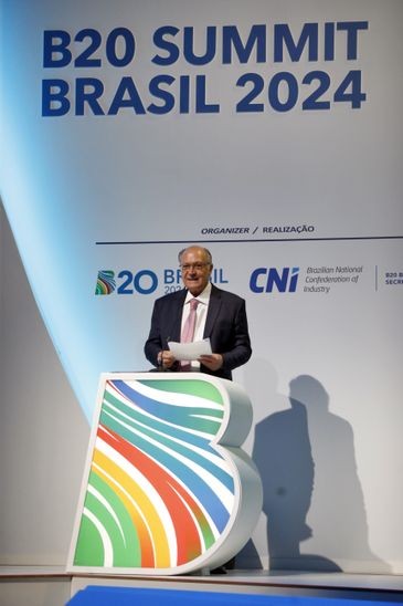 Paulo Pinto/Agência Brasil São Paulo (SP), 25/10/2024 - Vice-Presidente Geraldo Alckmin participa da abertura do B20, Brasil Summit do setor privado do g20, com a indicação das pautas do empresariado para o encontro do G-20. Foto: Paulo Pinto/Agência Brasil