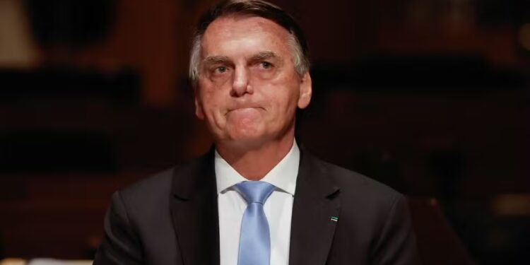 Bolsonaro sancionou sem vetos fim de controle em descontos no INSS