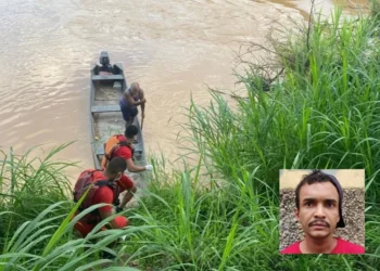 Corpo é encontrado com marcas de tiros no rio doce, em Governador Valadares