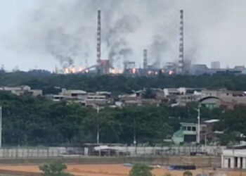 Explosão com incêndio na usina da ArcelorMittal, em Tubarão; veja videos
