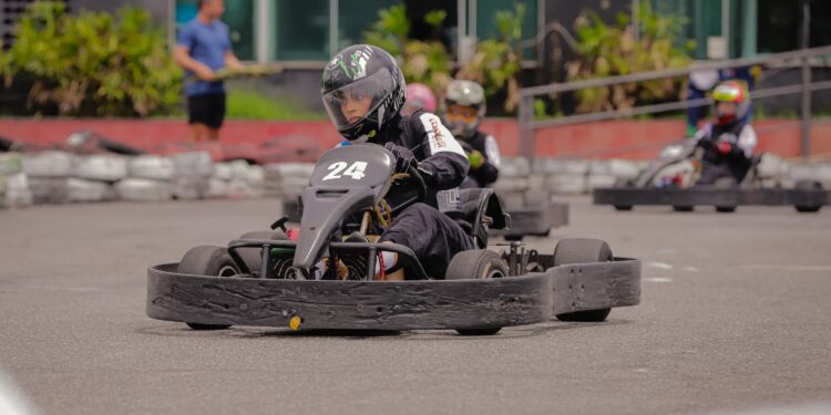 Isa Anselmo vence a FDK Racing Cup e escreve seu nome na história do kart feminino do ES