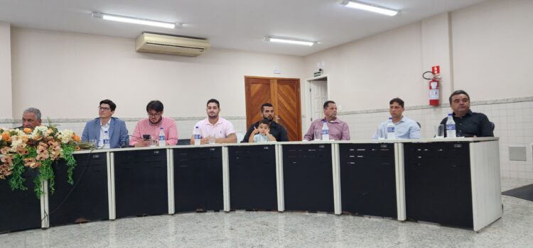 “O Obstinado”: biografia autorizada de Enivaldo dos Anjos é lançada em Barra de São Francisco