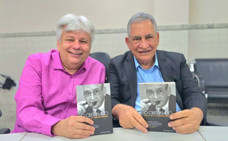 “O Obstinado”: biografia autorizada de Enivaldo dos Anjos é lançada em Barra de São Francisco