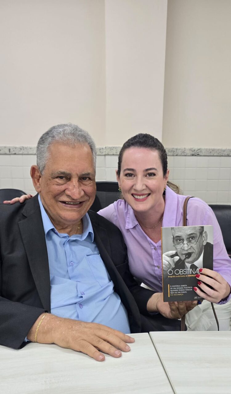 “O Obstinado”: biografia autorizada de Enivaldo dos Anjos é lançada em Barra de São Francisco